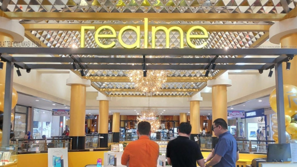Realme Will Hire 7500 Employees In India; Launch Smart Speakers, Backpacks, Smart Watches & More!
