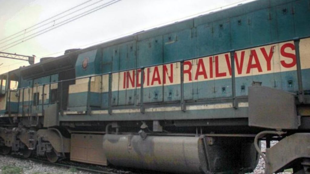 Indian Railways Will Hire 1.4 Lakh Employees Via Online Exam