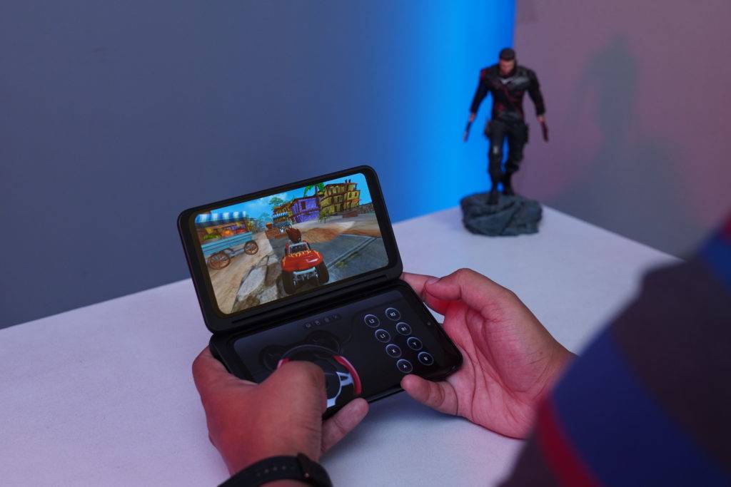 Create your own gamepad with LG G8X ThinQ
