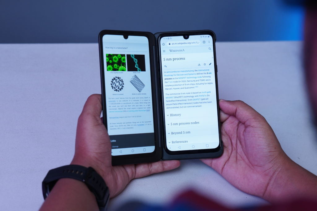LG G8X ThinQ Multi-Tasking: Read and Research Same Time!