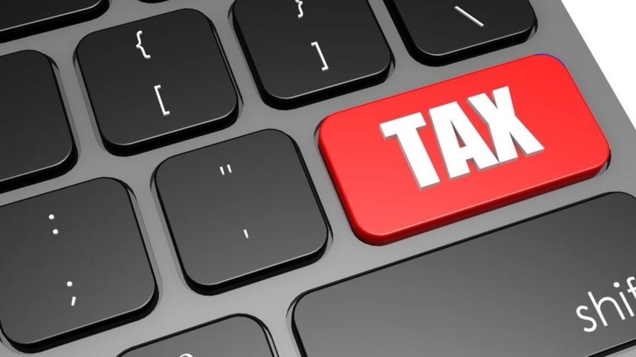 Income Tax Return Deadline Extended; Rs 10,000 Fine For Not Filing ITR