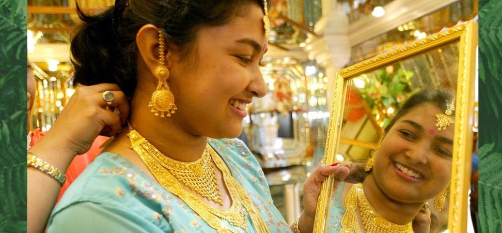 Gold Price Lowest In 6 Years; Dips Below Rs 9000 Due To These Reasons
