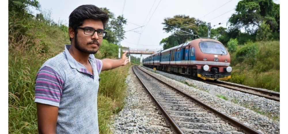 Pay Upto Rs 2000 Penalty For Taking Selfies On Railway Tracks In This Railway Division