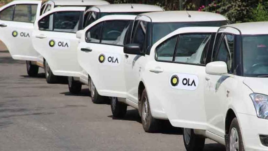 Collection Agents Confiscate Ola Cab In The Middle Of A Ride! Ola Customer Left Stranded On The Road, Says 'Avoid Ola'