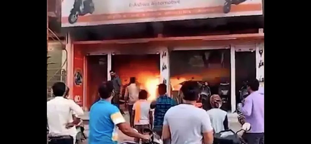 Entire Showroom Of Electric Scooter Catches Fire In This City: Are Electric Scooters Unsafe?