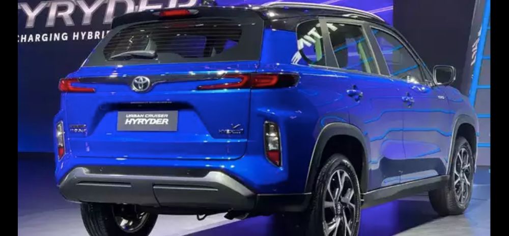 Book Toyota 1st Mid-Size SUV For India: Hyryder For Rs 25,000! Check Expected Price..