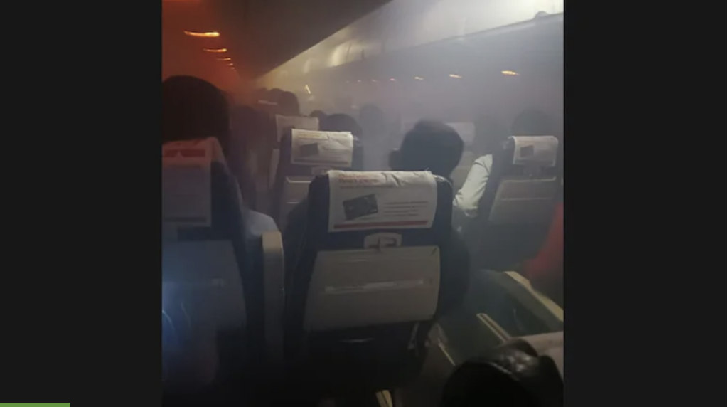 Smoke Had Filled SpiceJet Flight B/W Goa & Hydrabad: Crew Asked Passengers To 'Pray'